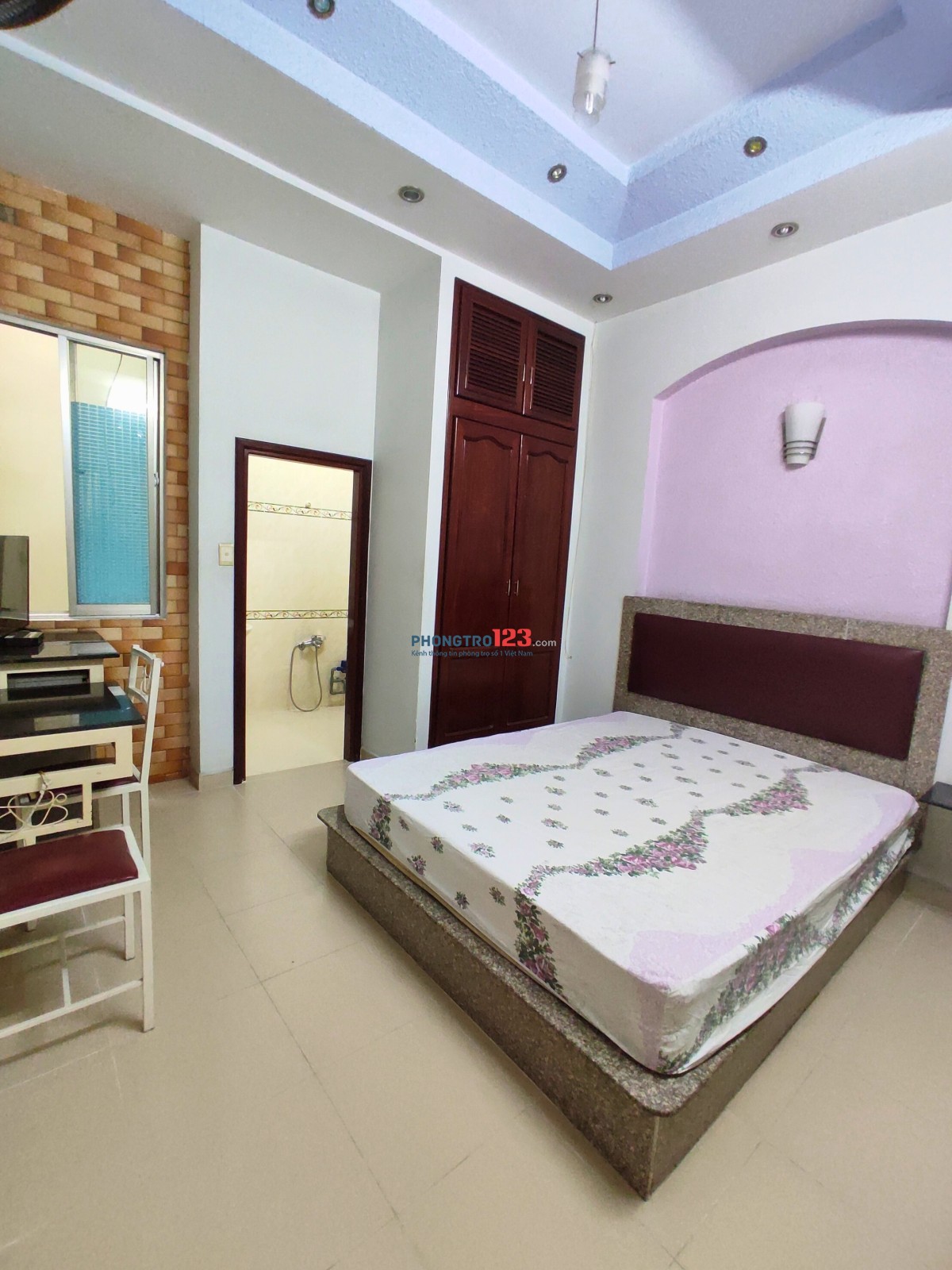 Phòng 2tr8 - 15m2 Quận 2 Gần Ủy Ban