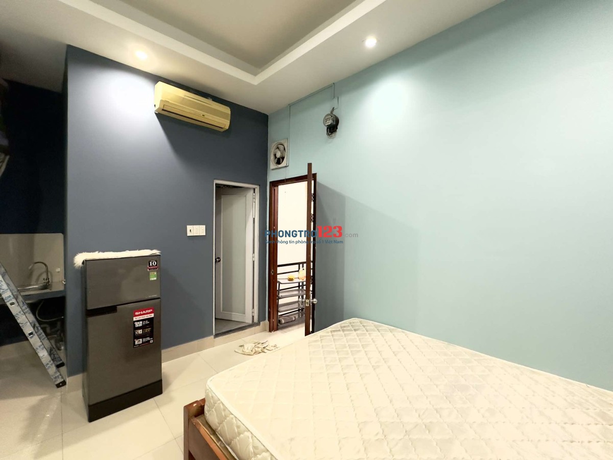 Cho thuê phòng trọ phan xích long, full đồ giá chỉ 3tr7