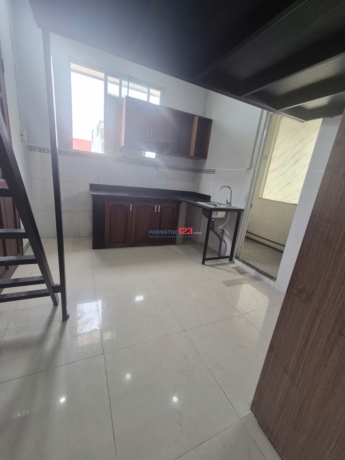 Chính chủ cho thuê phòng full nội thất, sạch sẽ thoáng mát an ninh, gần ĐH Văn Hiến, Công Thương
