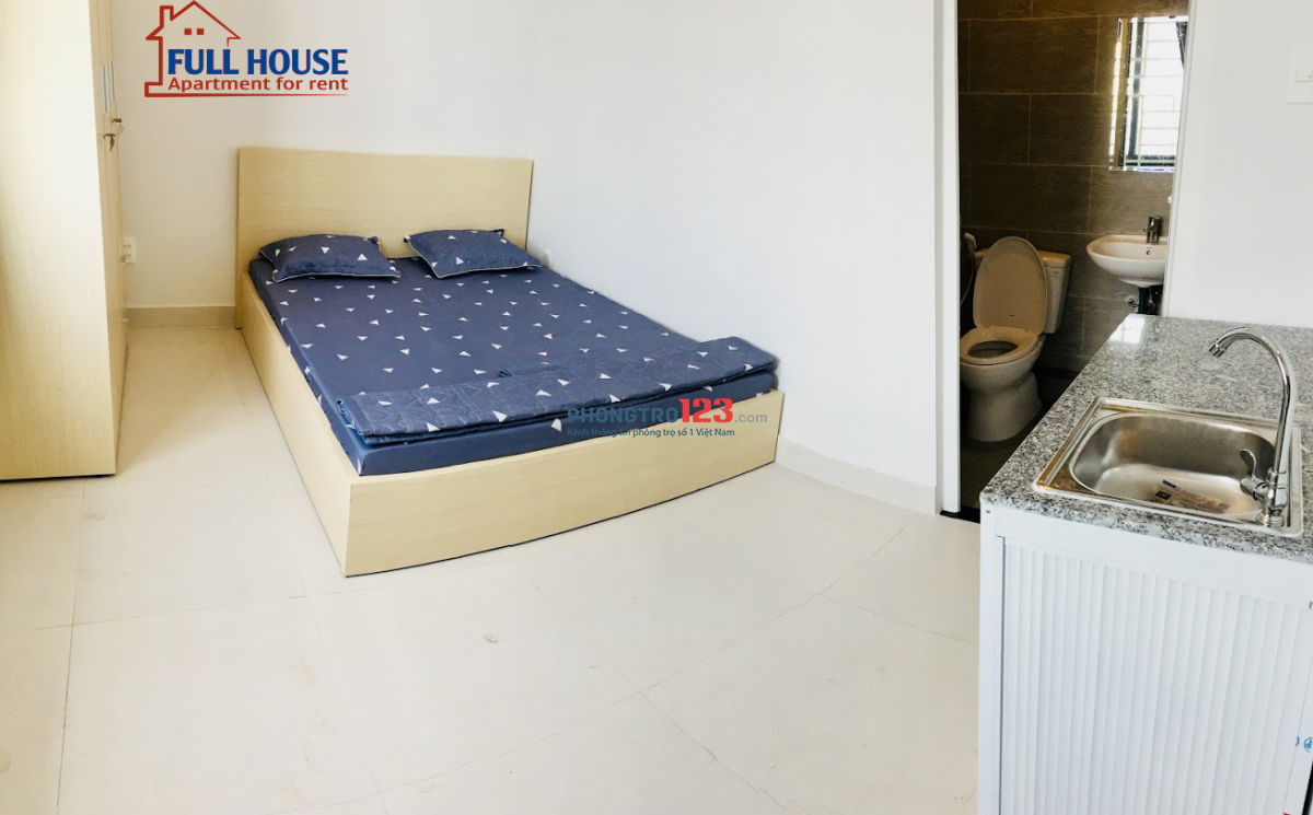 Phòng đầy đủ nội thất ngay chợ Tân Quy Quận7 (ban công )