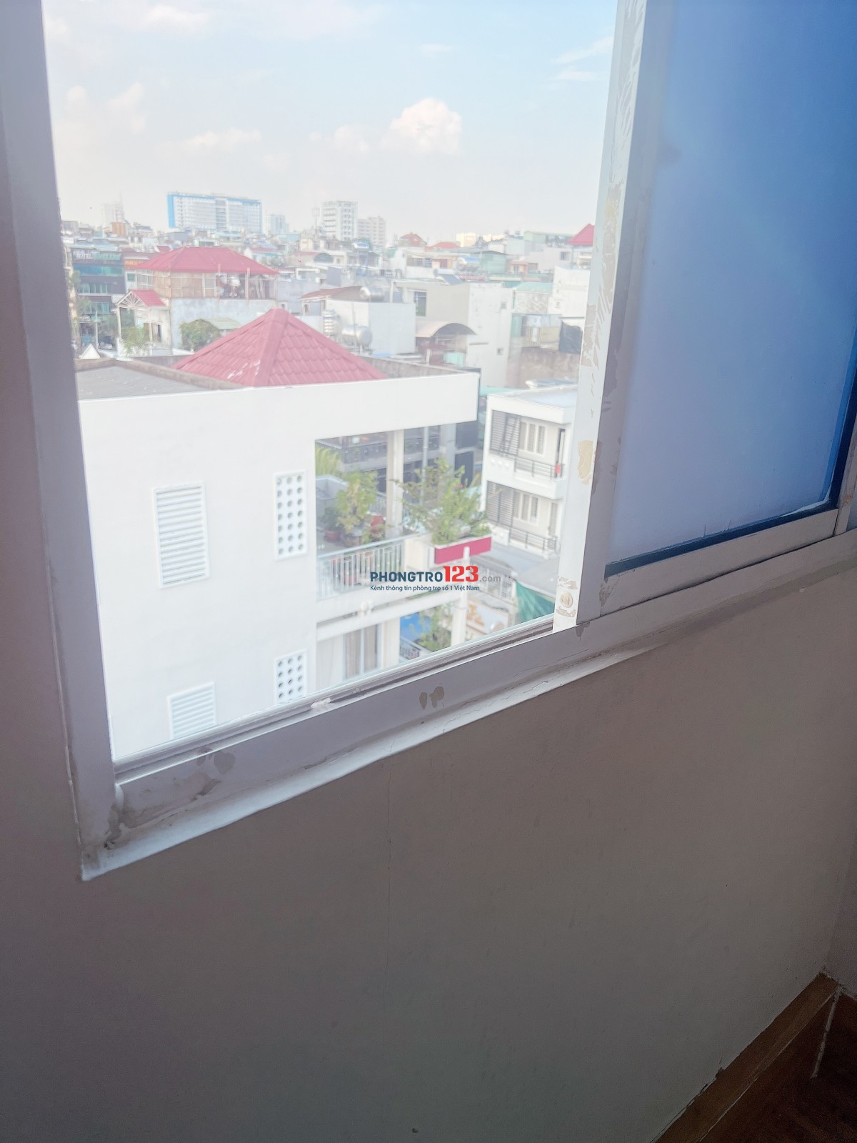 Cho Thuê Phòng Giá Rẻ Trung Tâm Quận 1 có 2 Cửa Sổ, FREE 1 xe máy, gần chợ Tân Định