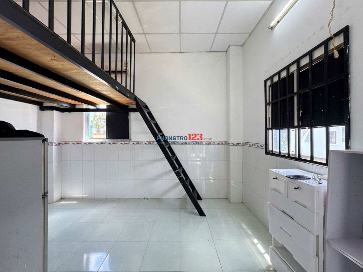 cho thuê Phòng có gác full nội thất ngay Cầu Chữ Y sát đhsp đhsg