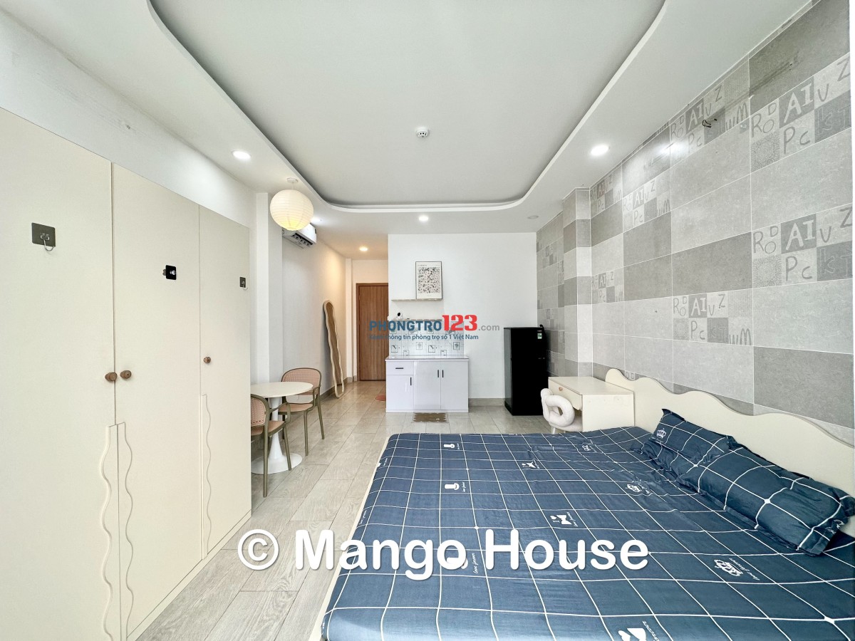 cho thuê căn hộ Ban Công full nội thất 40m2 Mặt tiền Nguyễn Thị nhỏ-Tân Bình