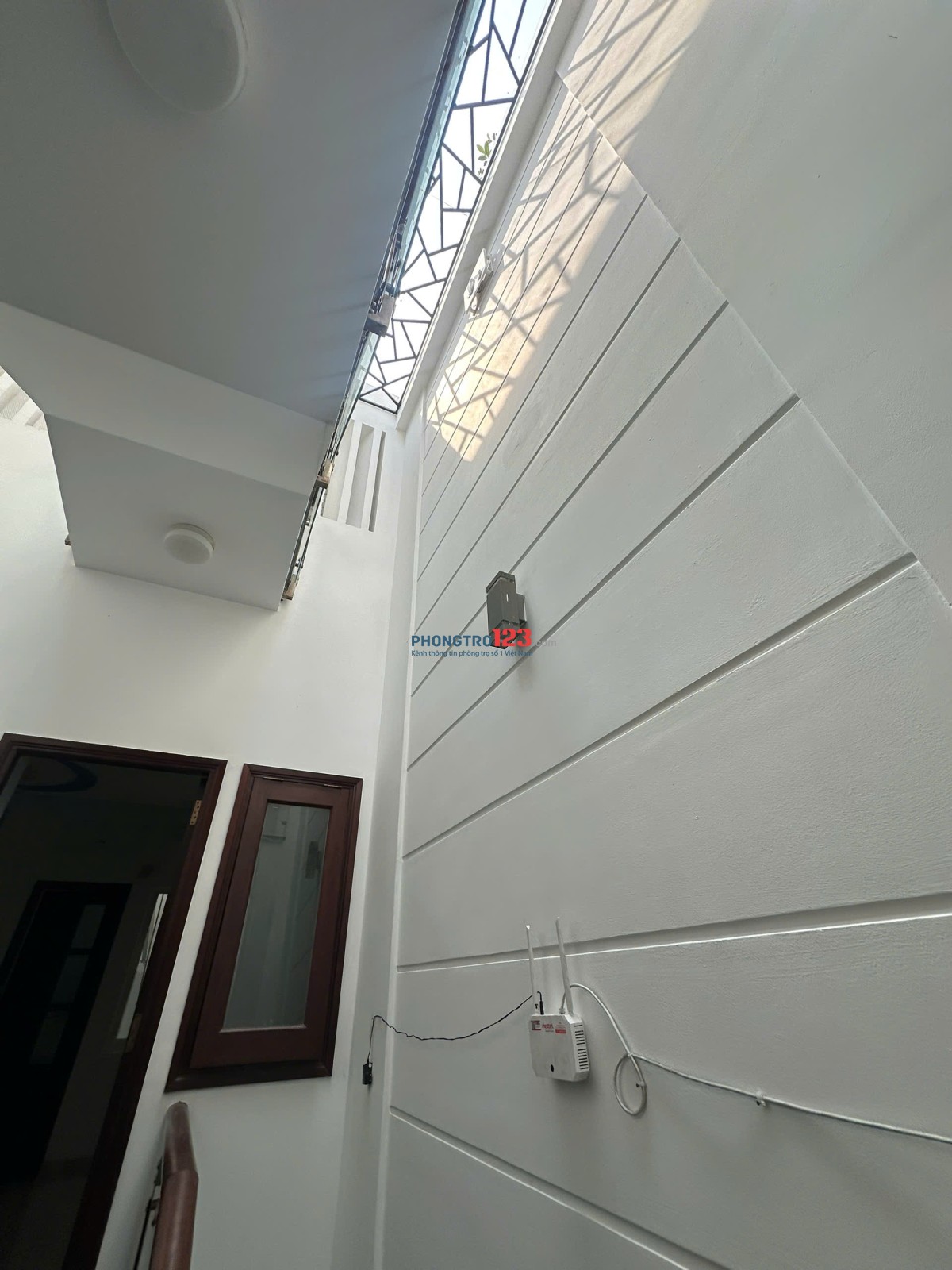 Cho NỮ thuê phòng 30m2, full nội thất , có ban công, miễn phí dịch vụ chỉ 3tr7 / tháng