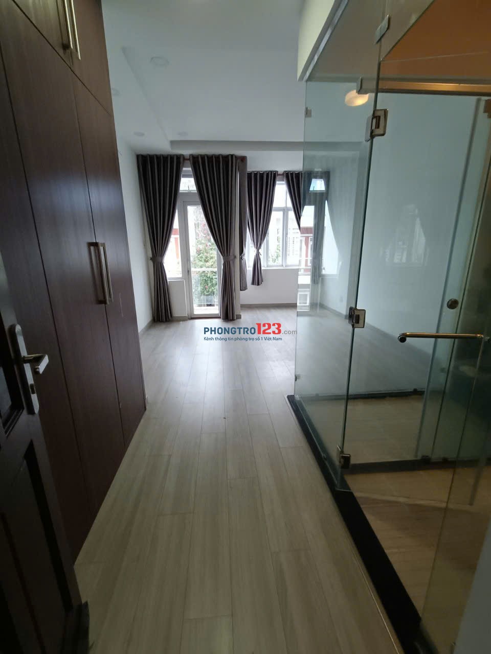 Cho NỮ thuê phòng 30m2, full nội thất , có ban công, miễn phí dịch vụ chỉ 3tr7 / tháng