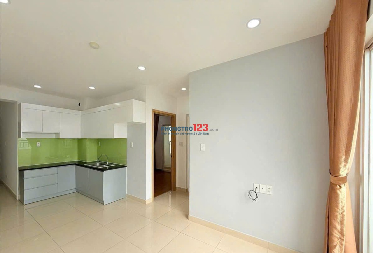 Chung cư Phú Thạnh, Nguyễn Sơn, TP: 95m2, 3p ngủ, NTCB, 9,5tr