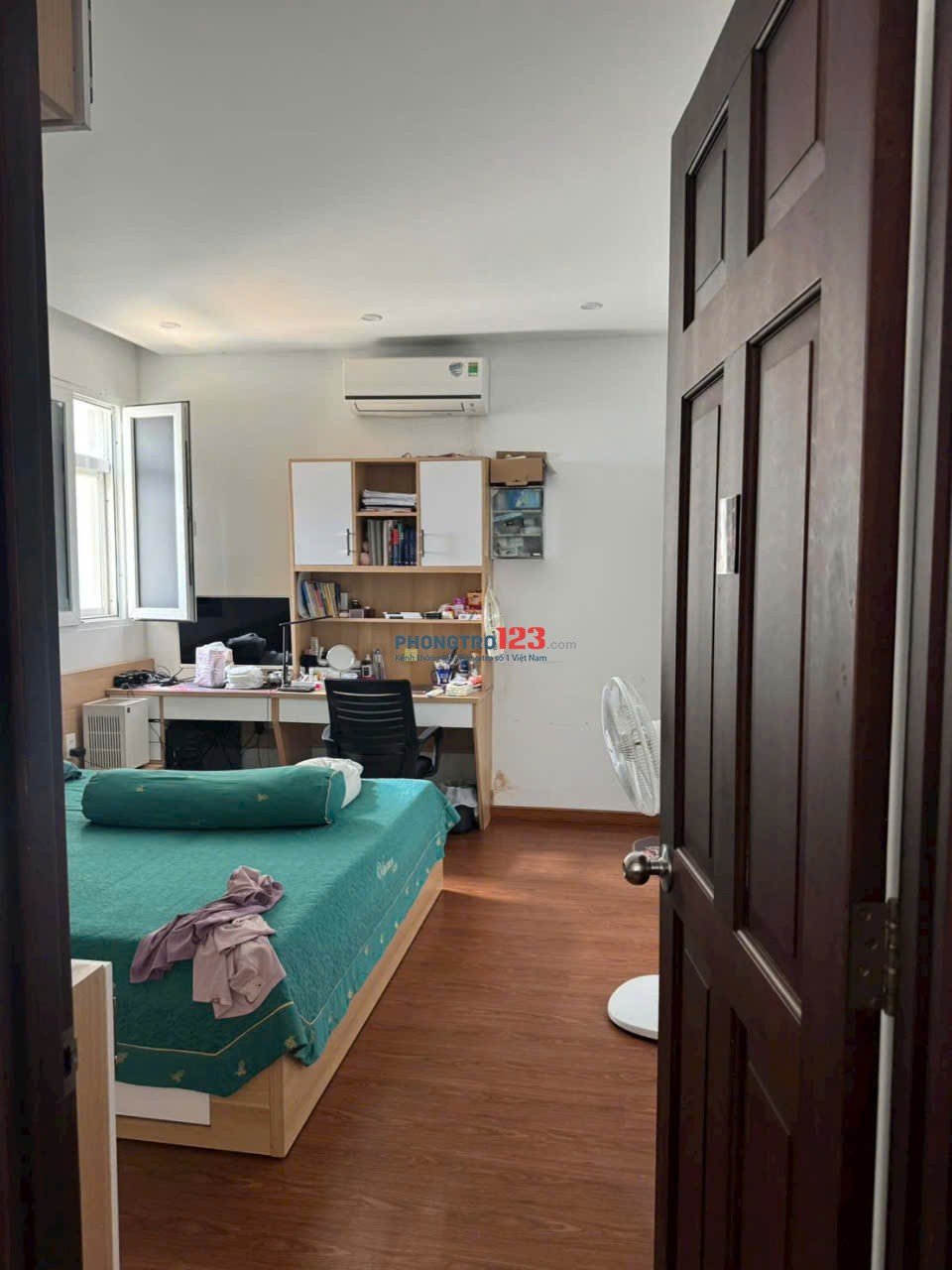 Căn hộ 68m2, 2p ngủ C/c Miếu Nổi giá 11tr/tháng