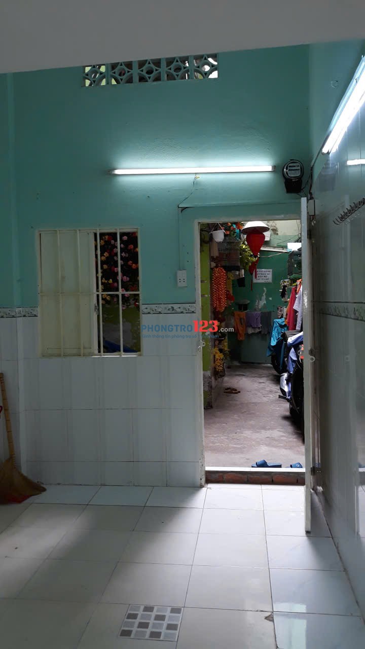 Chính chủ cho thuê nhà 28m2.Giá : 3tr7₫/tháng. Máy lạnh. Tân Hòa Đông P14. LH 0918410614.