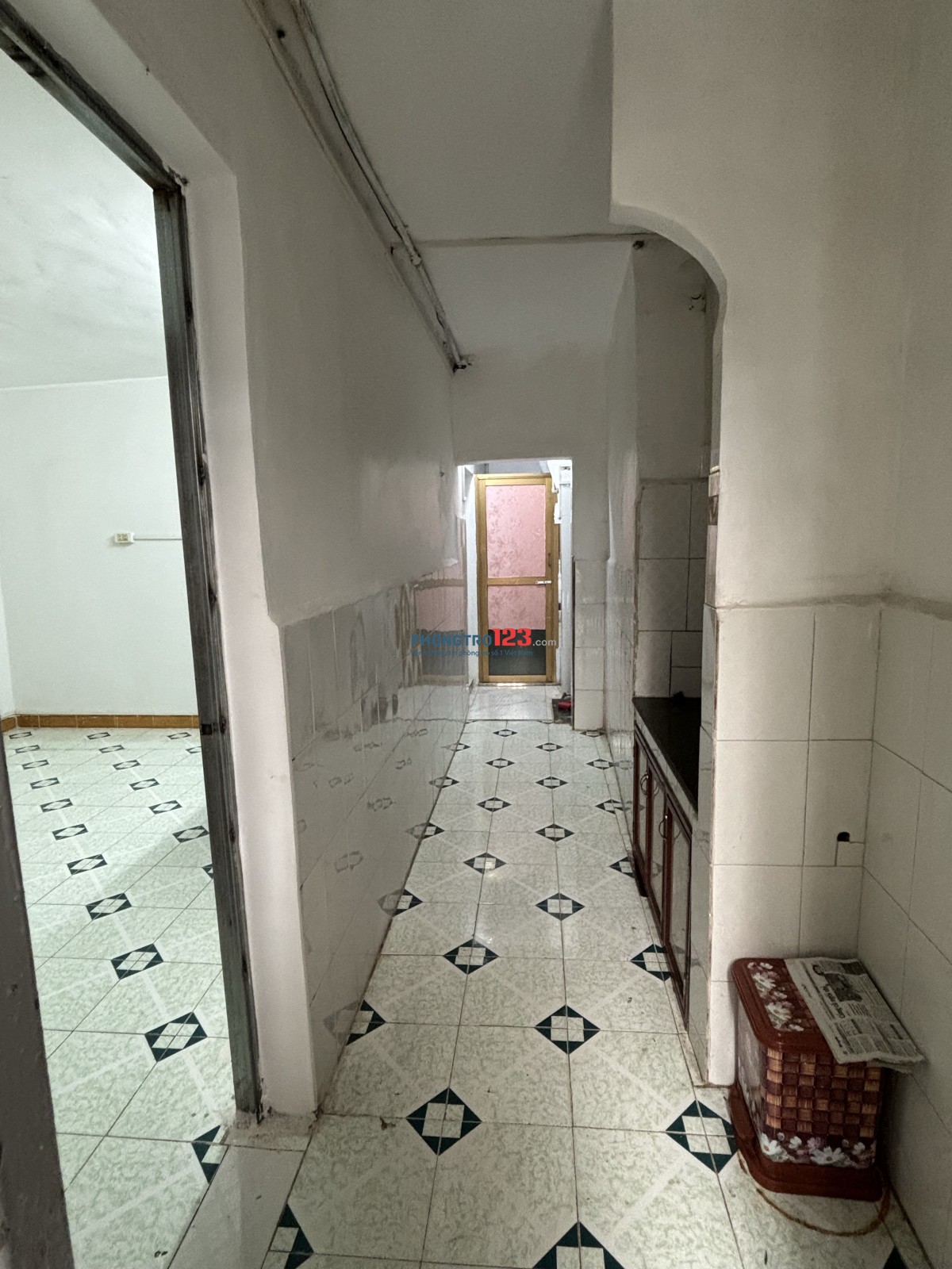 Cho thuê nhà căn hộ tập thể E4 Thái Thịnh