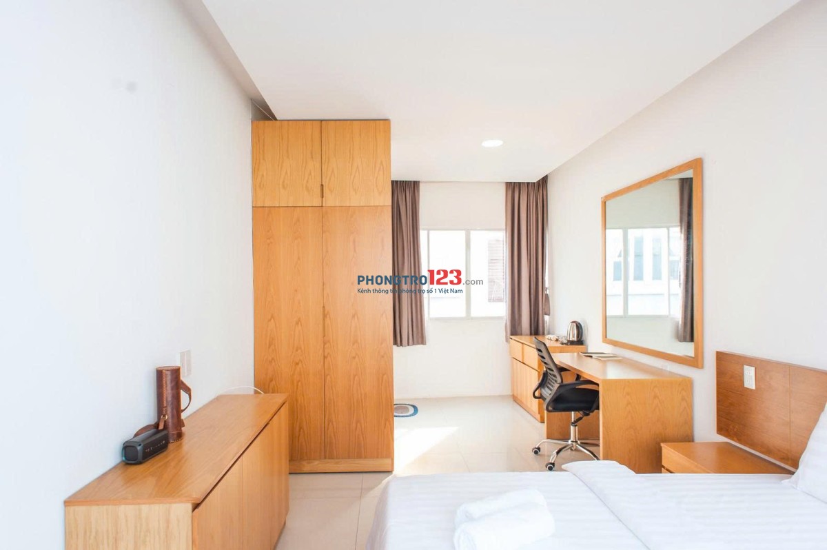 Căn Hộ View Ban Công Full Nội Thất Ngay Co.op Mart Nhiêu Lộc