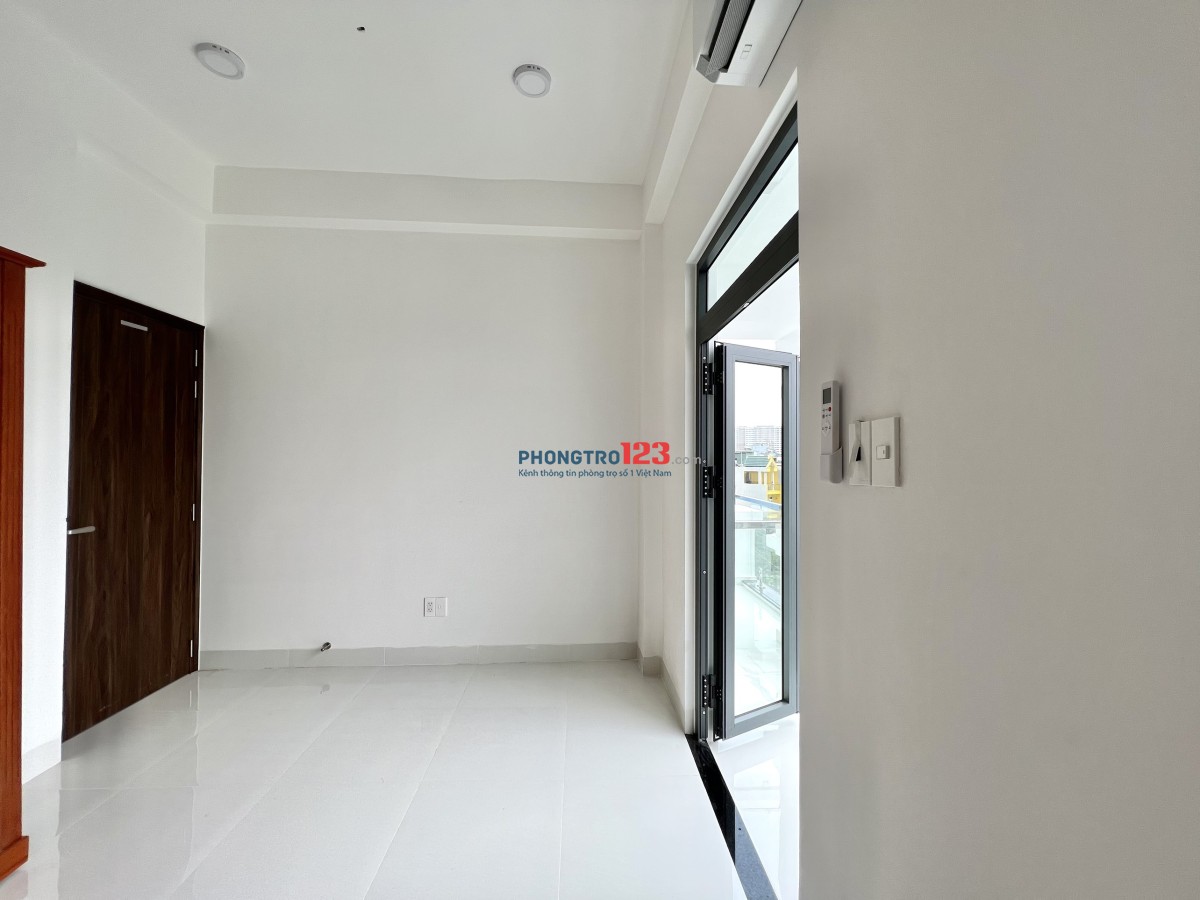 PHÒNG BAN CÔNG LỚN SẠCH SẼ AN NINH GẦN ĐH VĂN LANG CS 3