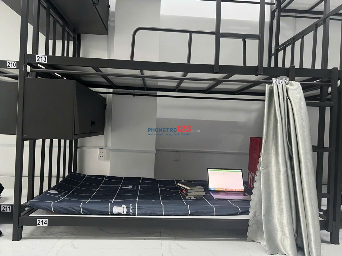  KTX XỊN GIỮA TRUNG TÂM MÀ GIÁ CHỈ TỪ 1M MẤY Sinh viên hay người đi làm mà còn đang:• Sợ trọ c