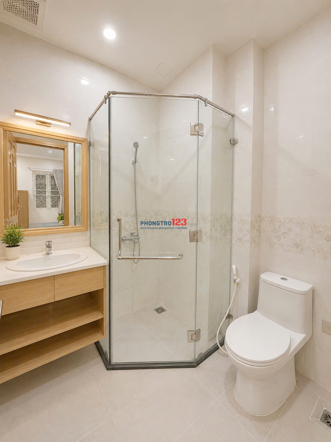 PHÒNG CAO CẤP 30m2 FULL NỘI THẤT GẦN CV LÊ THỊ RIÊNG