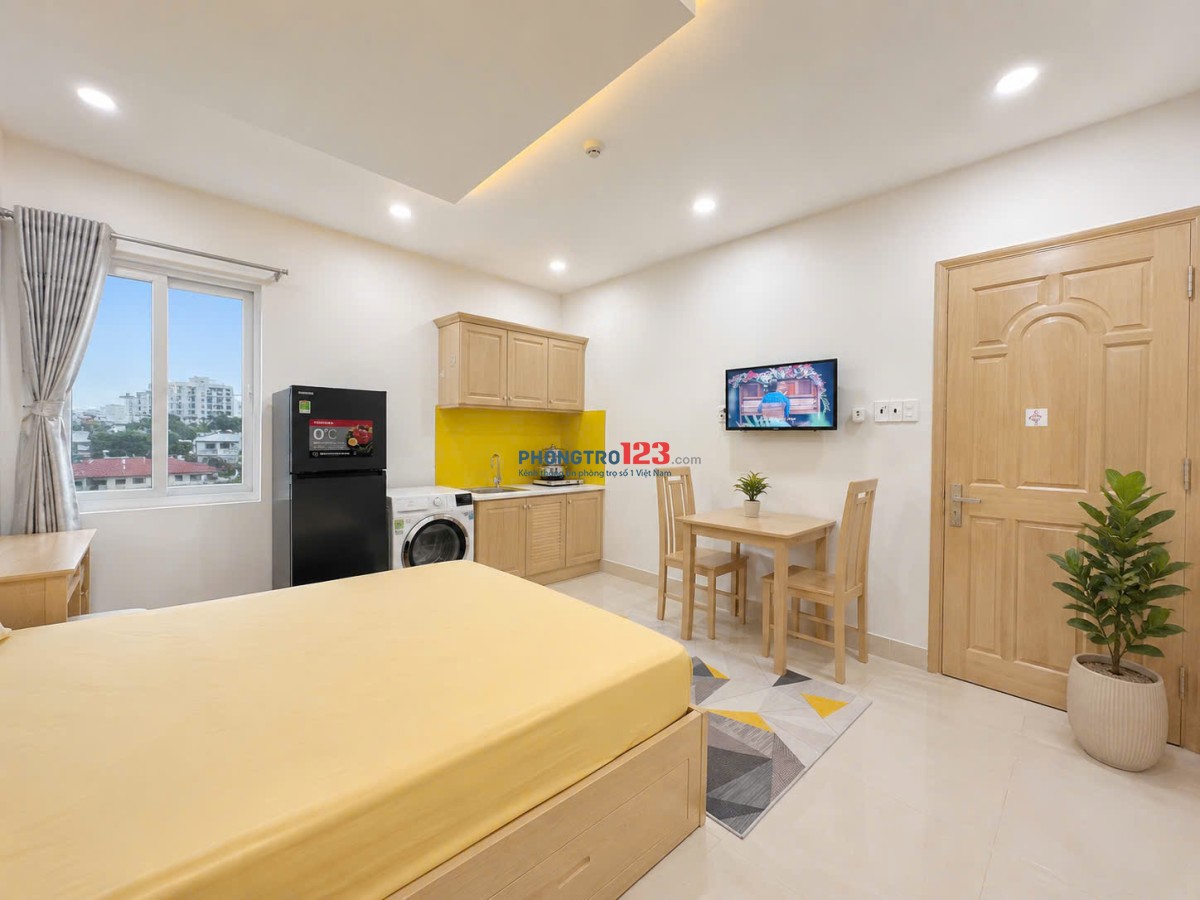 PHÒNG CAO CẤP 30m2 FULL NỘI THẤT GẦN CV LÊ THỊ RIÊNG