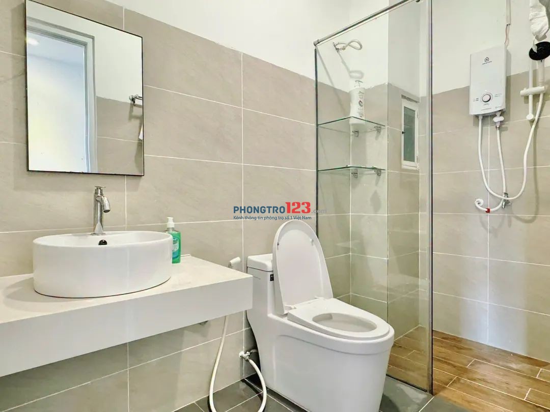 CĂN HỘ BAN CÔNG FULL NỘI THẤT – CỘNG HÒA, ETOWN TÂN BÌNH