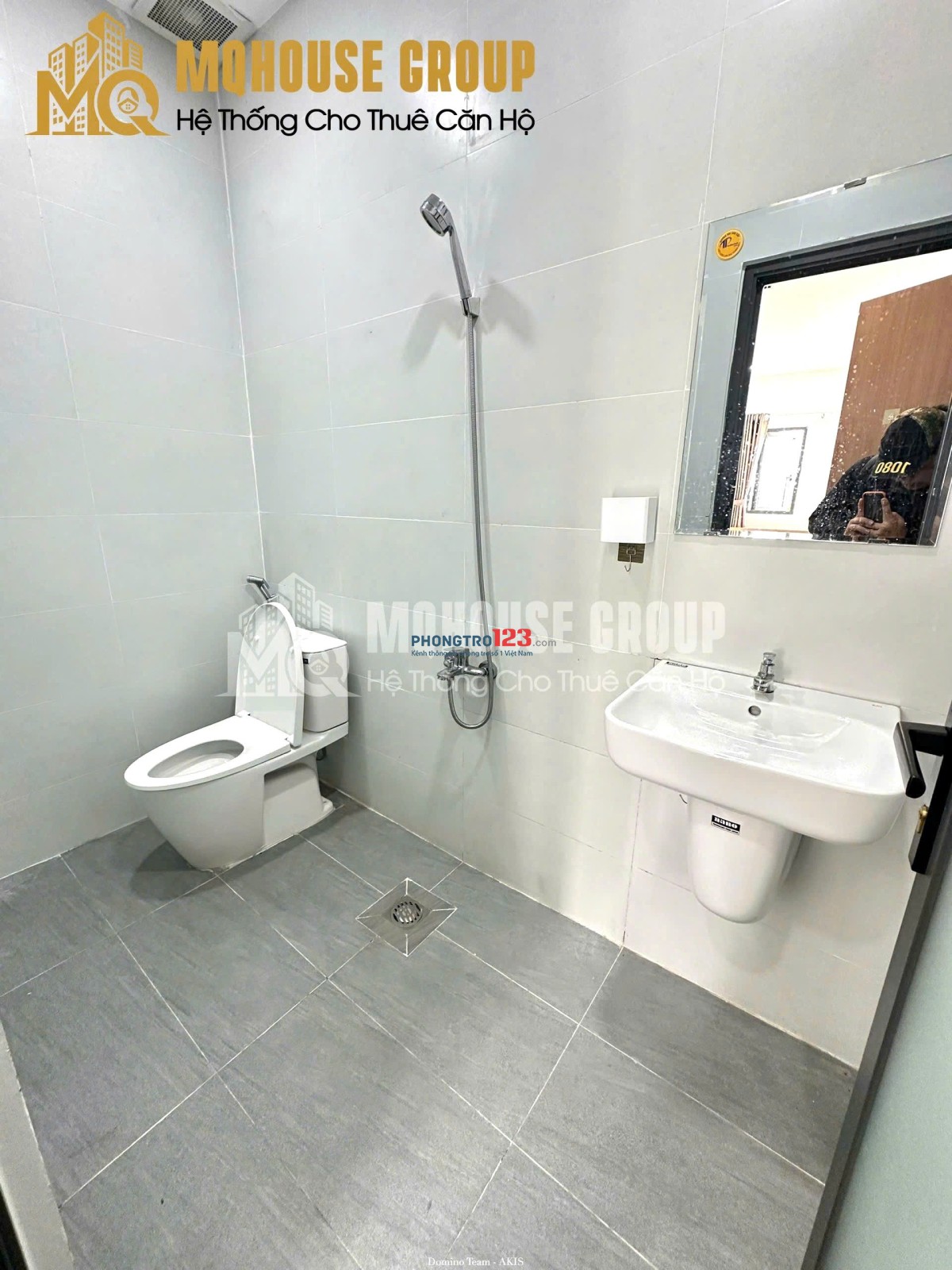  Studio hiện đại, rộng rãi và ngập tràn ánh sáng tự nhiên. Nội thất cơ bản đầy đủ, có bếp riêng.