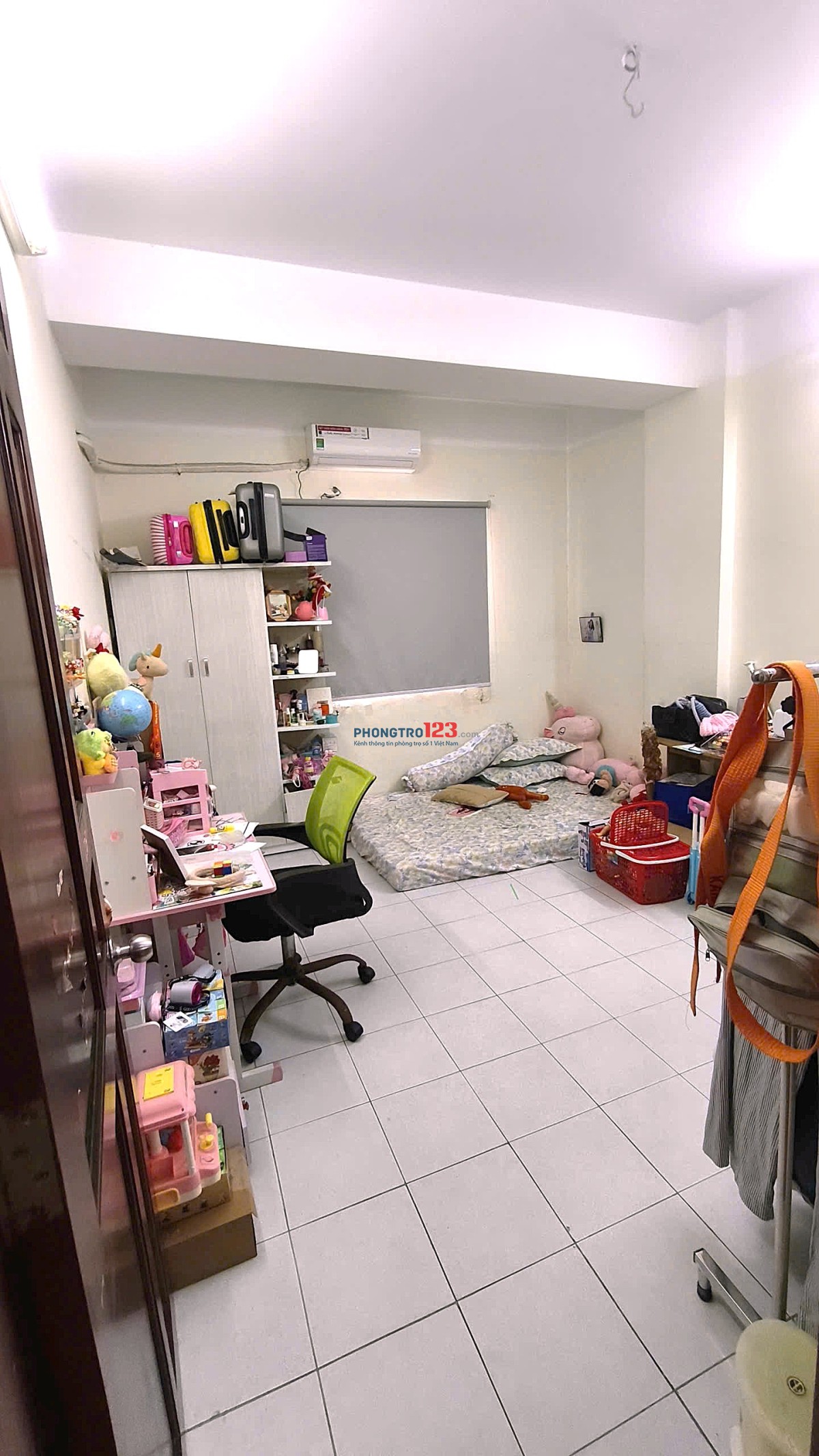 Căn Hộ 2PN Mặt Tiền Bến Vân Đồn 76m2 - Chính chủ - Sẵn ở ngay