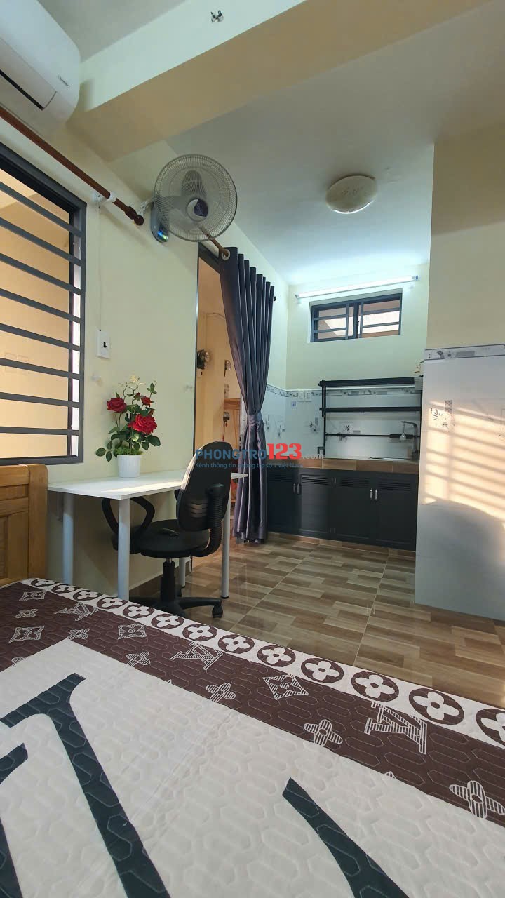 Căn Hộ Mới Xây Full Nội Thất Mới - Hoàng Hoa Thám - Gần Chợ Cây Quéo - Bình Thạnh