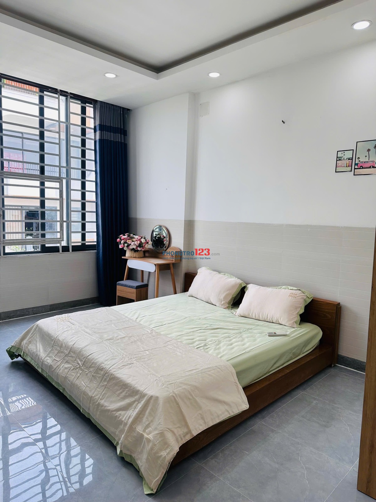 THANG MÁY - TRỐNG SẴN Ở NGAYMẶT TIỀN NGAY THẠCH LAM - VĂN CAO