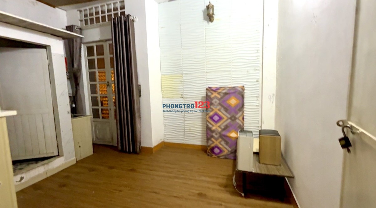 PHÒNG FULL NỘI THẤT CƠ BẢN CÓ BAN CÔNG CHÍNH CHỦ