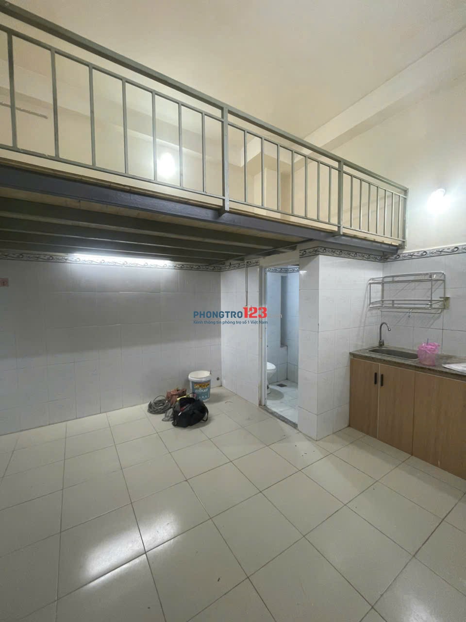 Phòng trọ có gác an ninh tiện nghi Huỳnh Tấn Phát