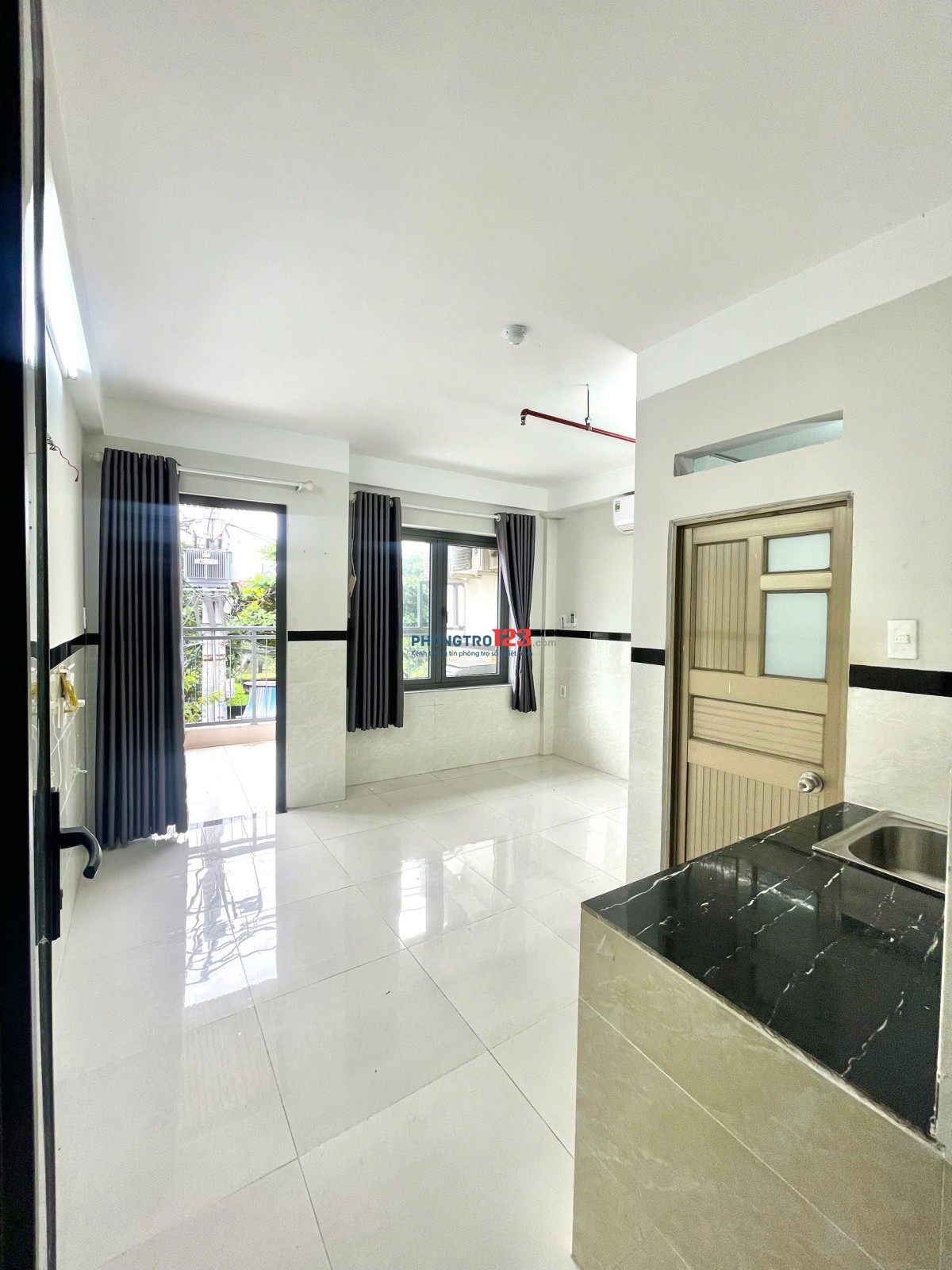 Cho Thuê Studio Ban Công-Máy Giặt Riêng_Hà Thị Khiêm, Quận 12