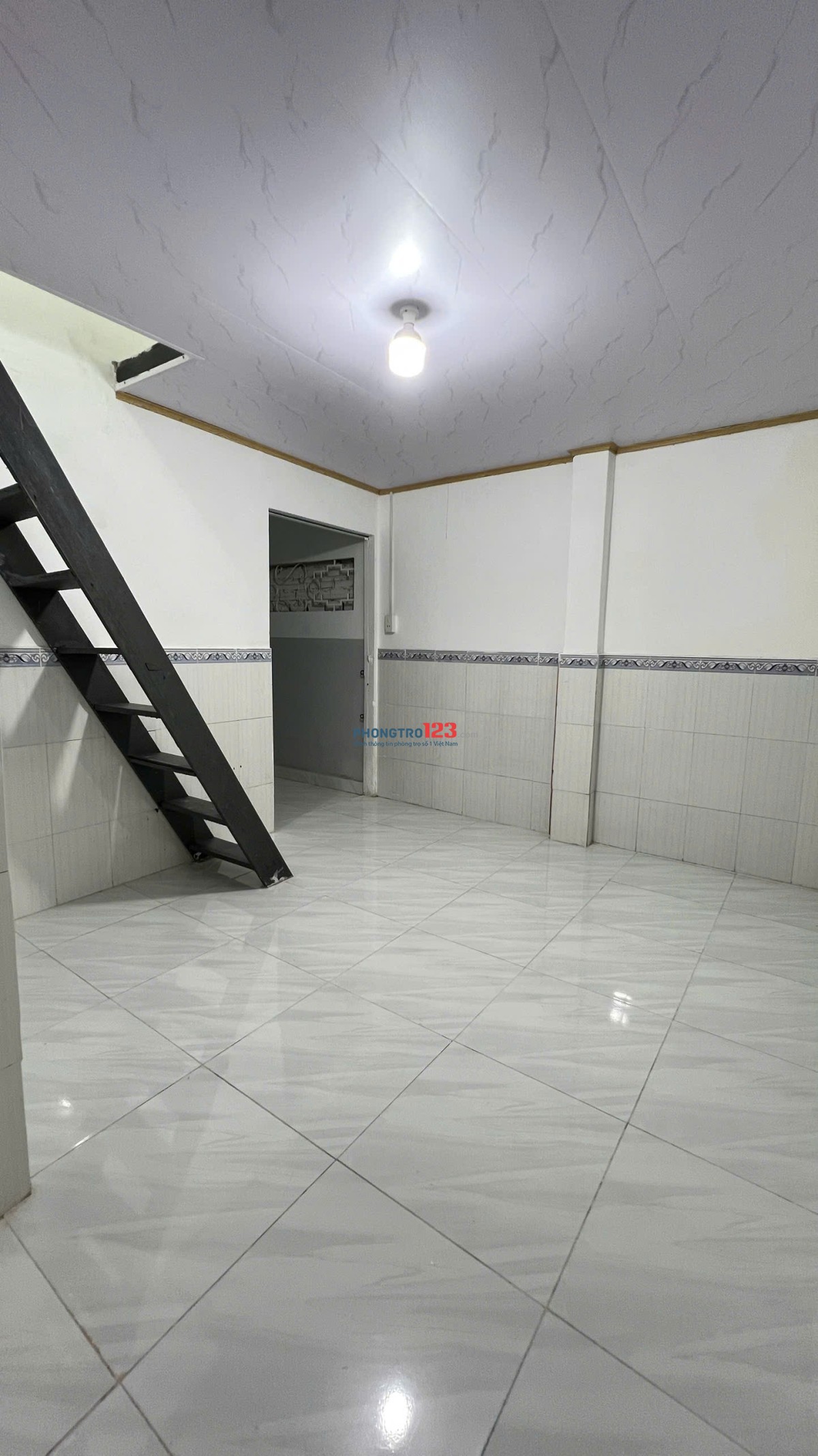 CHÍNH CHỦ PHÒNG MỚI GÁC SUỐT CỰC RỘNG CAO 2M KHÔNG ĐỤNG ĐẦU, GIÁ 2TR7
