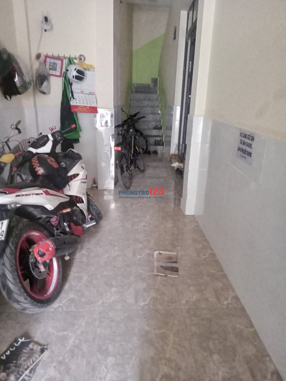 Giờ tự do phòng có máy lạnh toilet riêng