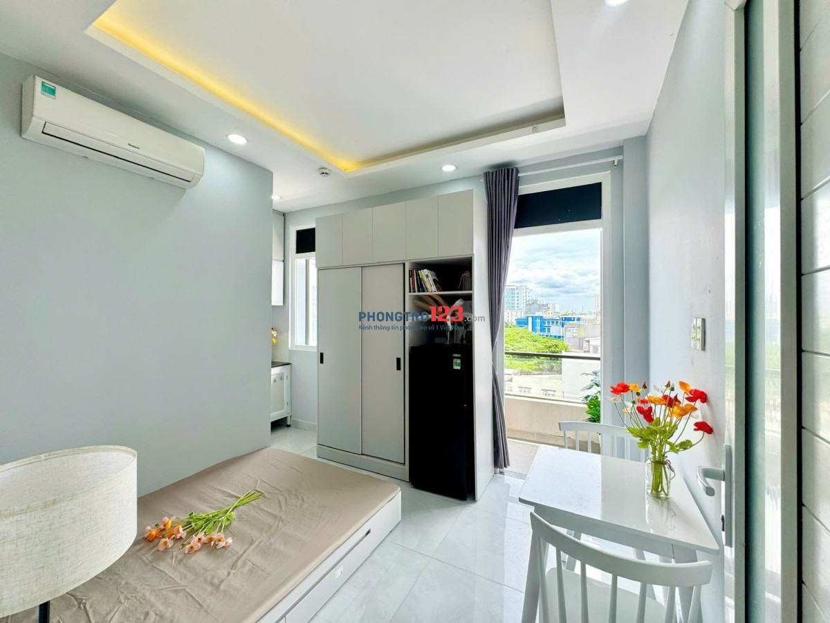 Phòng trọ giá rẻ ngay cầu Nguyễn Văn Cừ Q1 gần ĐH Khoa Học Tự Nhiên - ĐH Sư phạm có thang máy