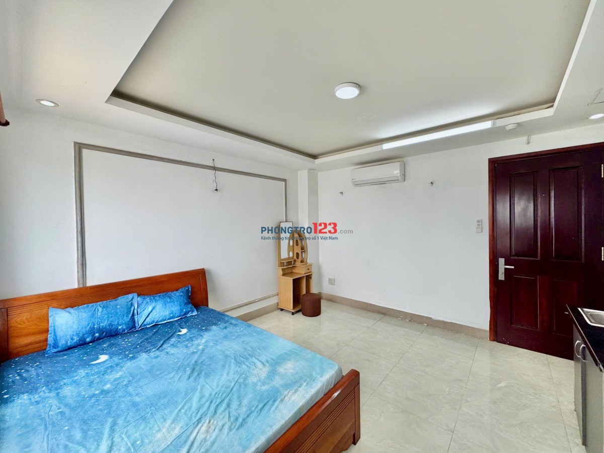 PHÒNG THOÁNG CỬA SỔ TRỜI MỚI NGAY QUANG TRUNG GẦN CHỢ THẠCH ĐÀ