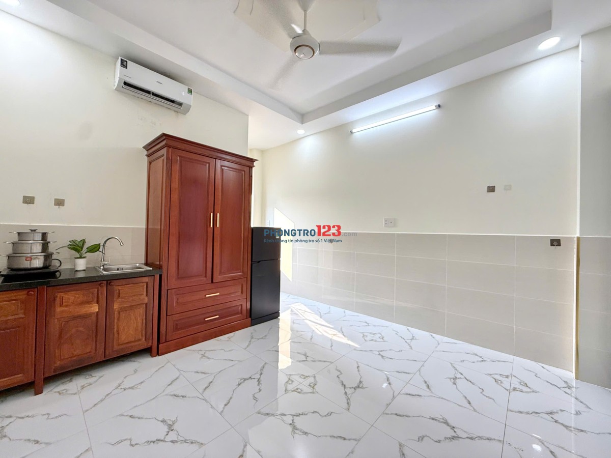 PHÒNG MỚI XÂY - THOÁNG SÁNG NGAY CV LÊ THỊ RIÊNG, CHỢ HÒA HƯNG