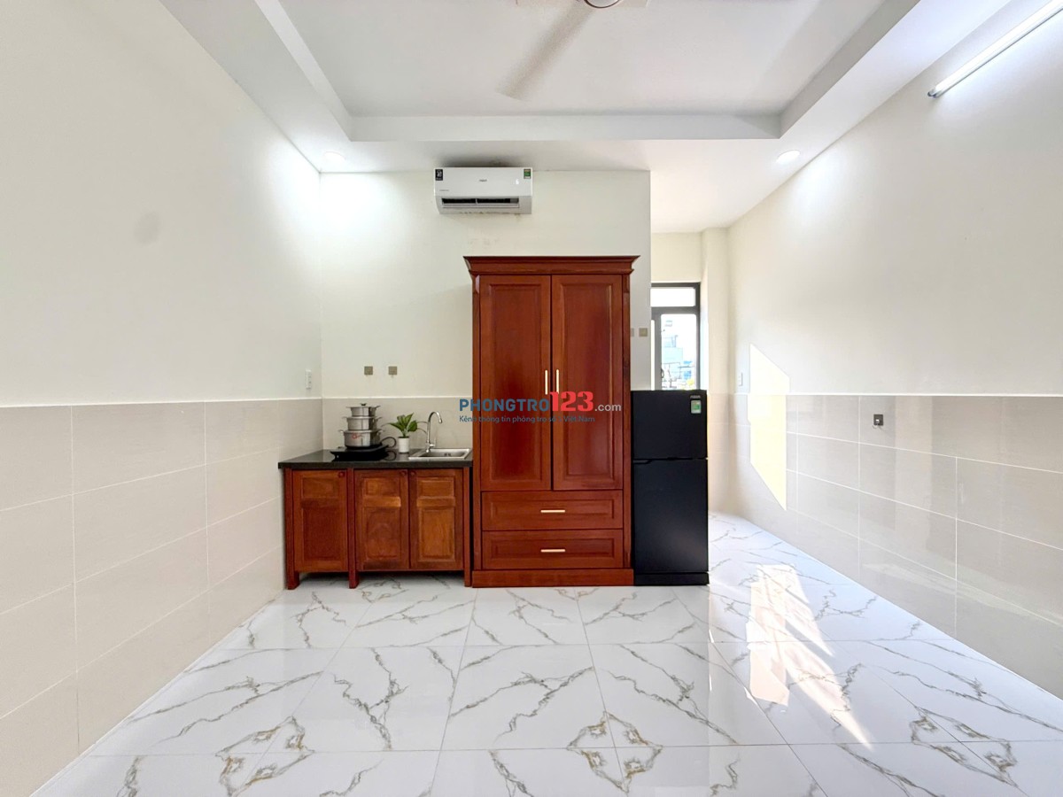 PHÒNG MỚI XÂY - THOÁNG SÁNG NGAY CV LÊ THỊ RIÊNG, CHỢ HÒA HƯNG