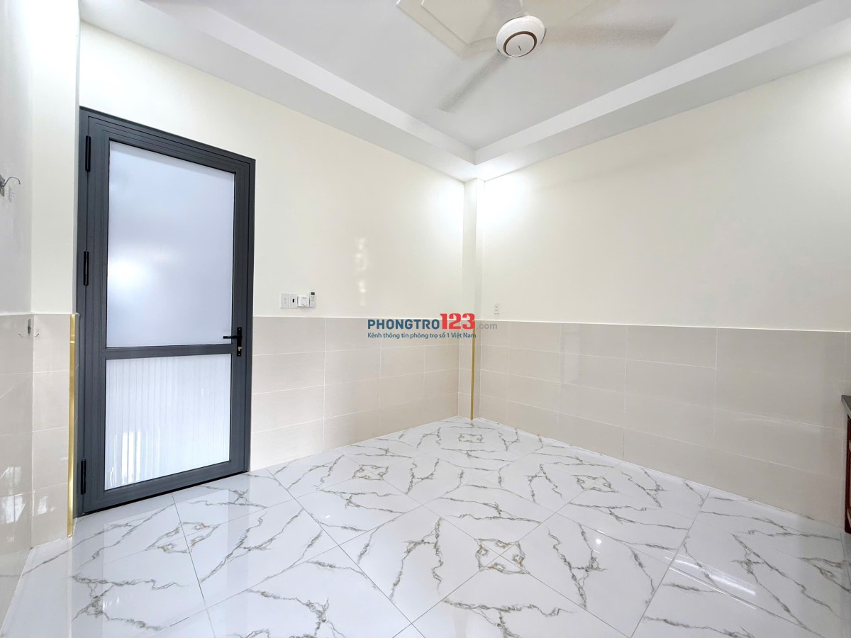 PHÒNG MỚI XÂY - THOÁNG SÁNG NGAY CV LÊ THỊ RIÊNG, CHỢ HÒA HƯNG