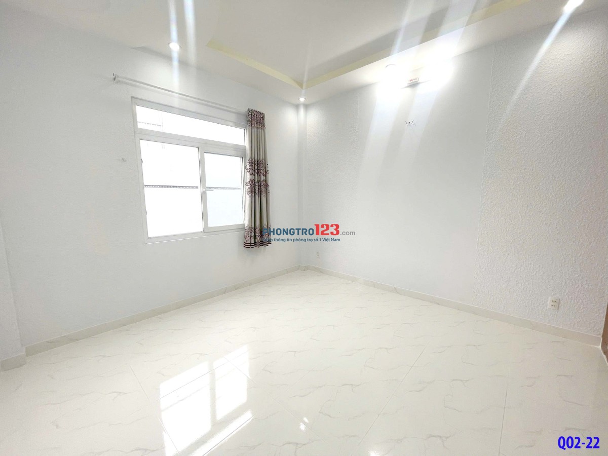PHÒNG CỬA SỔ NGAY PHAN HUY ÍCH CÓ MÁY LẠNH