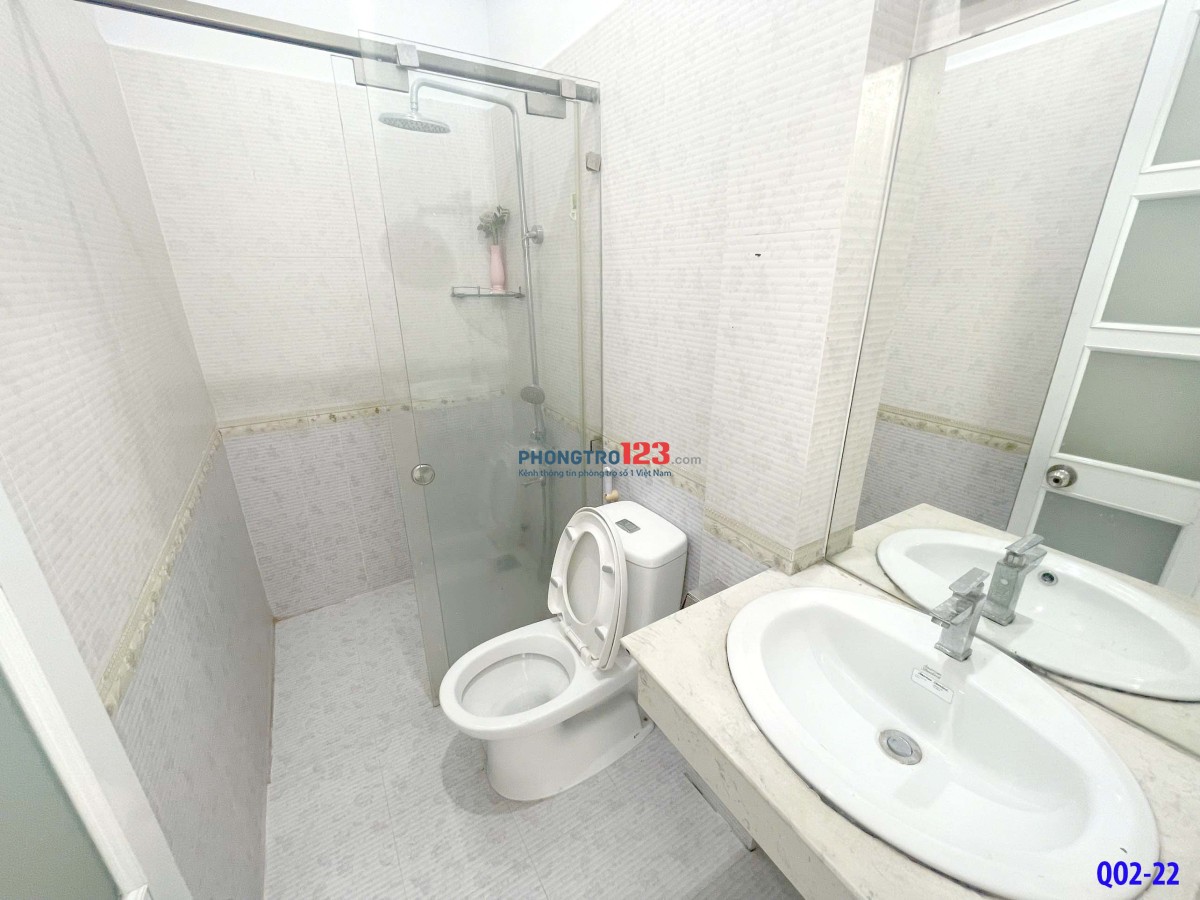 PHÒNG CỬA SỔ NGAY PHAN HUY ÍCH CÓ MÁY LẠNH