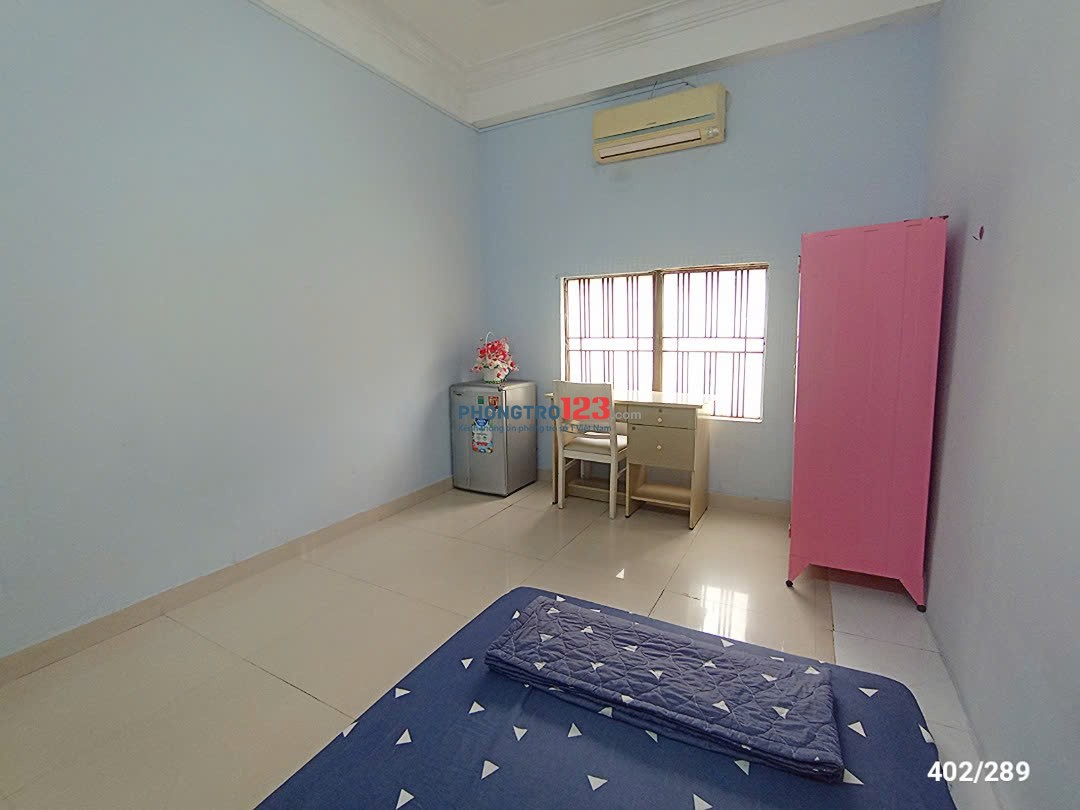 Tô Hiến Thành, Q10 cho bạn nào học ở khu vực này nè! Có cái view cũng chill chill