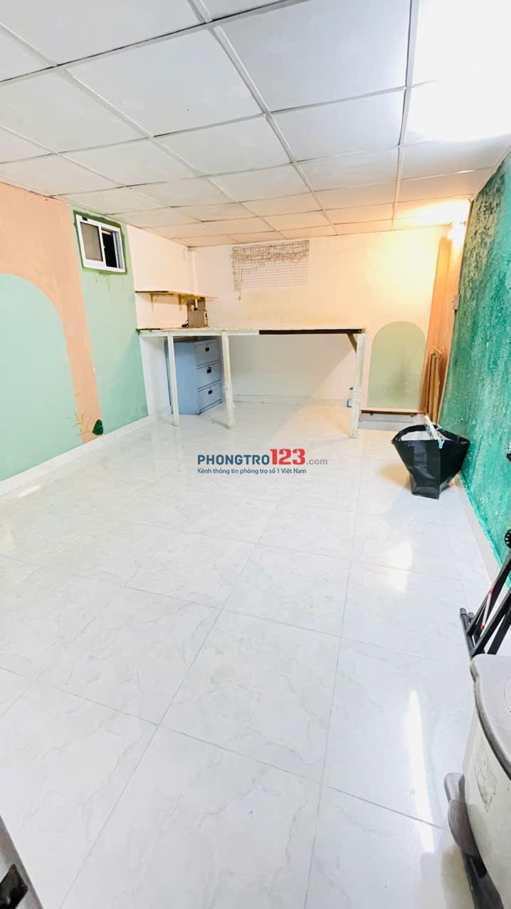 CHO THUÊ NHÀ NGUYÊN CĂN 3 TẦNG TRUNG TÂM QUẬN 1 – CHỈ 10 TRIỆU/THÁNG