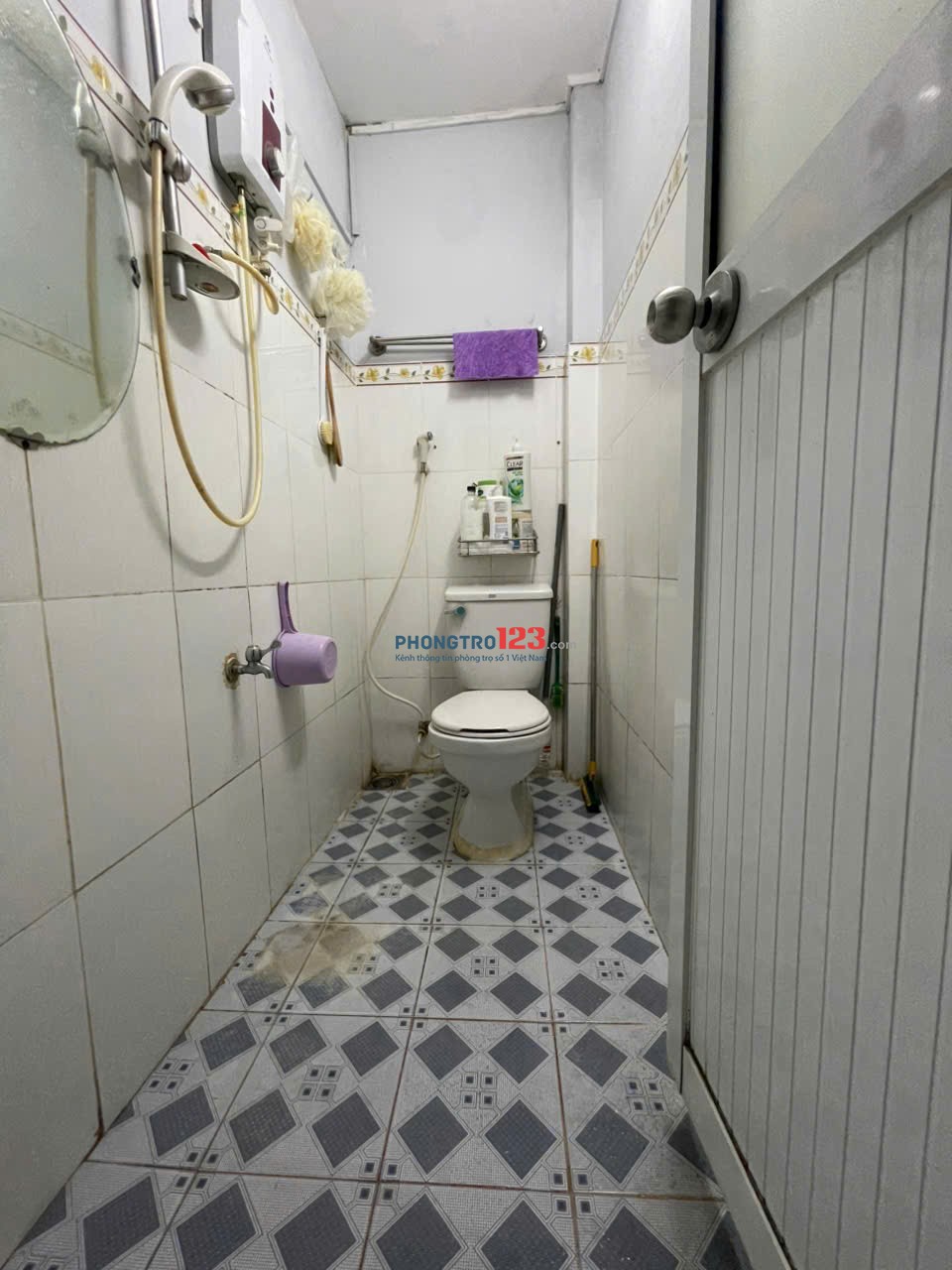 CHO THUÊ NHÀ NGUYÊN CĂN 3 TẦNG TRUNG TÂM QUẬN 1 – CHỈ 10 TRIỆU/THÁNG