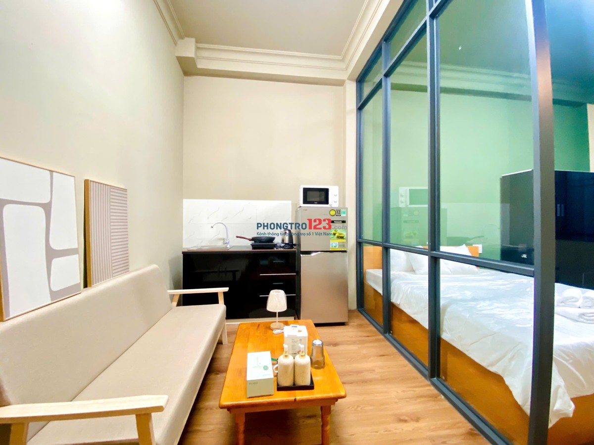 Căn hộ 1PN đường Hoàng Văn Thụ, ngay tại trung tâm Tân Bình - Full nội thất cao cấp, gần sân bay TSN