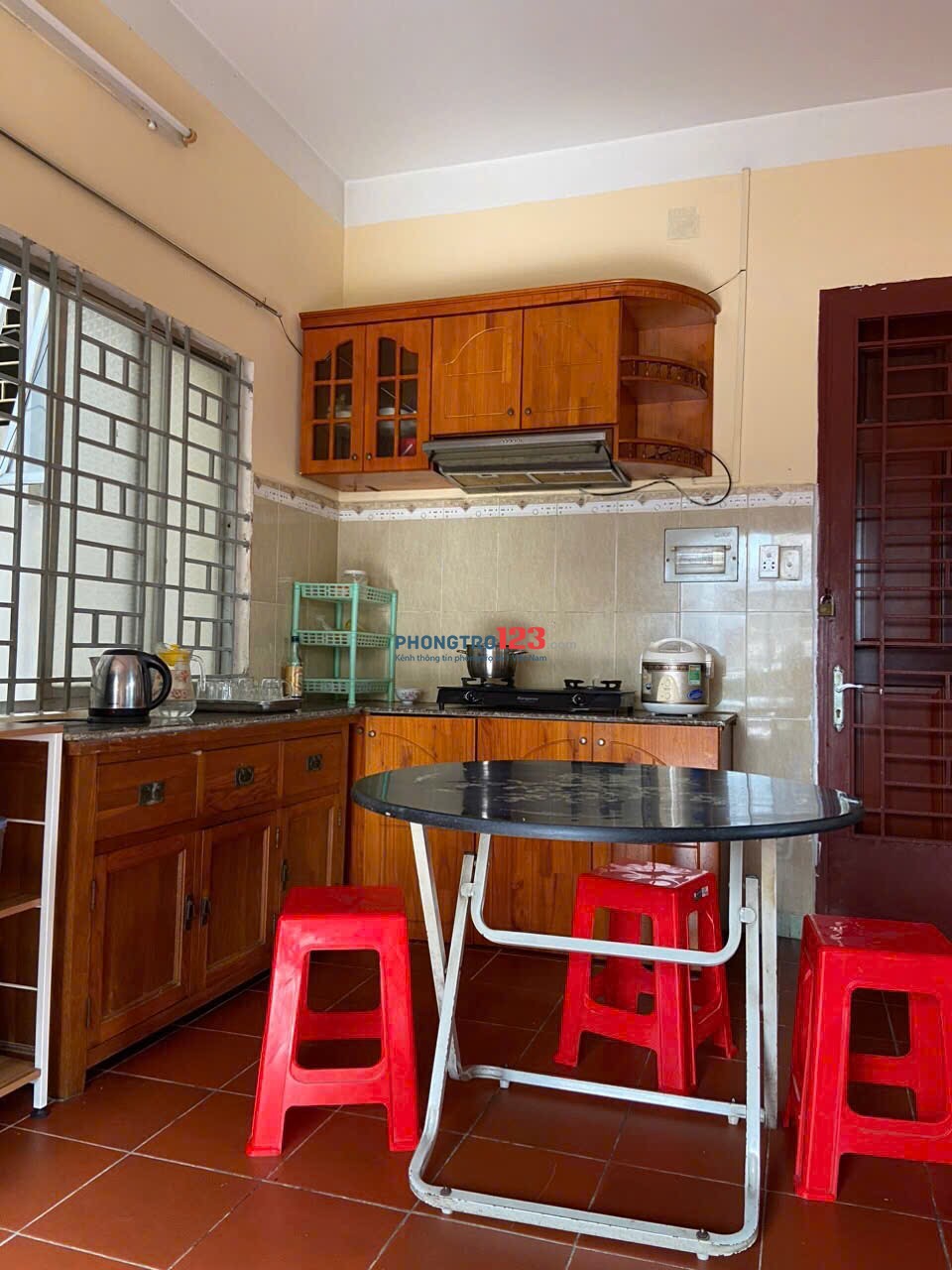 cho thuê căn hộ 2PN giá 10tr/tháng
