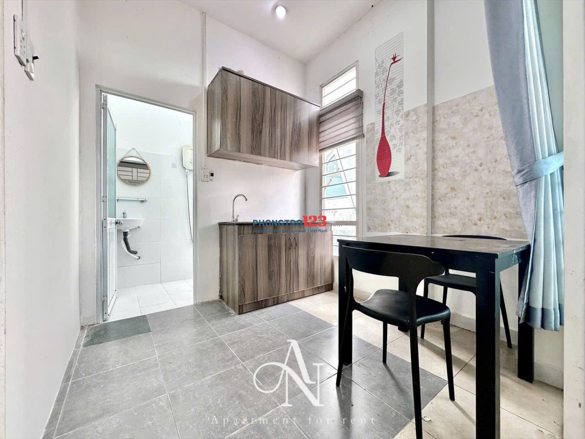 Căn hộ mini rộng rãi ngay Cô Bắc, Phú Nhuận - Cửa sổ lớn thoáng mát, ở 2-3 người thoải mái