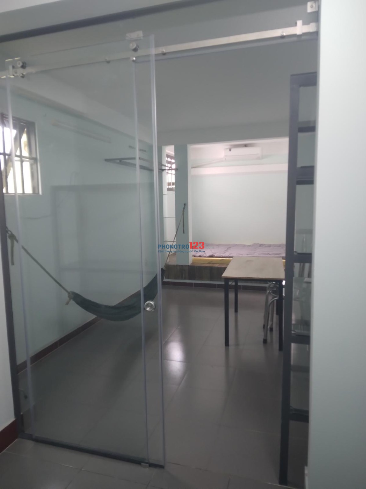 CẦN CHO PHỤ NỮ ĐỘC THÂN THUÊ PHÒNG ĐỂ Ở (gần cầu Thị Nghè)