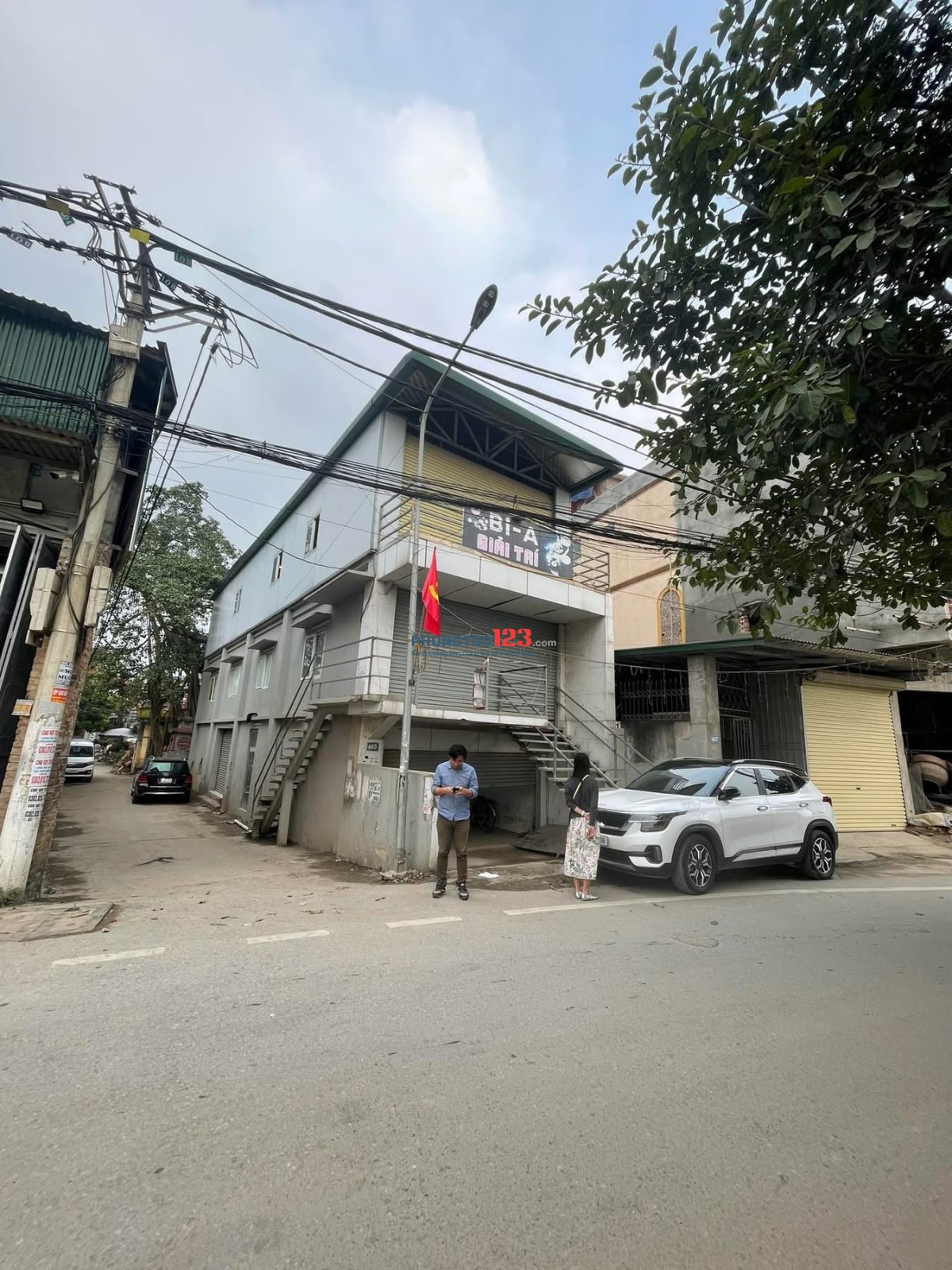 Cho thuê nhà 450m² làm kho xưởng kinh doanh vị trí đẹp tại Song Phương gần đại lộ Thăng Long