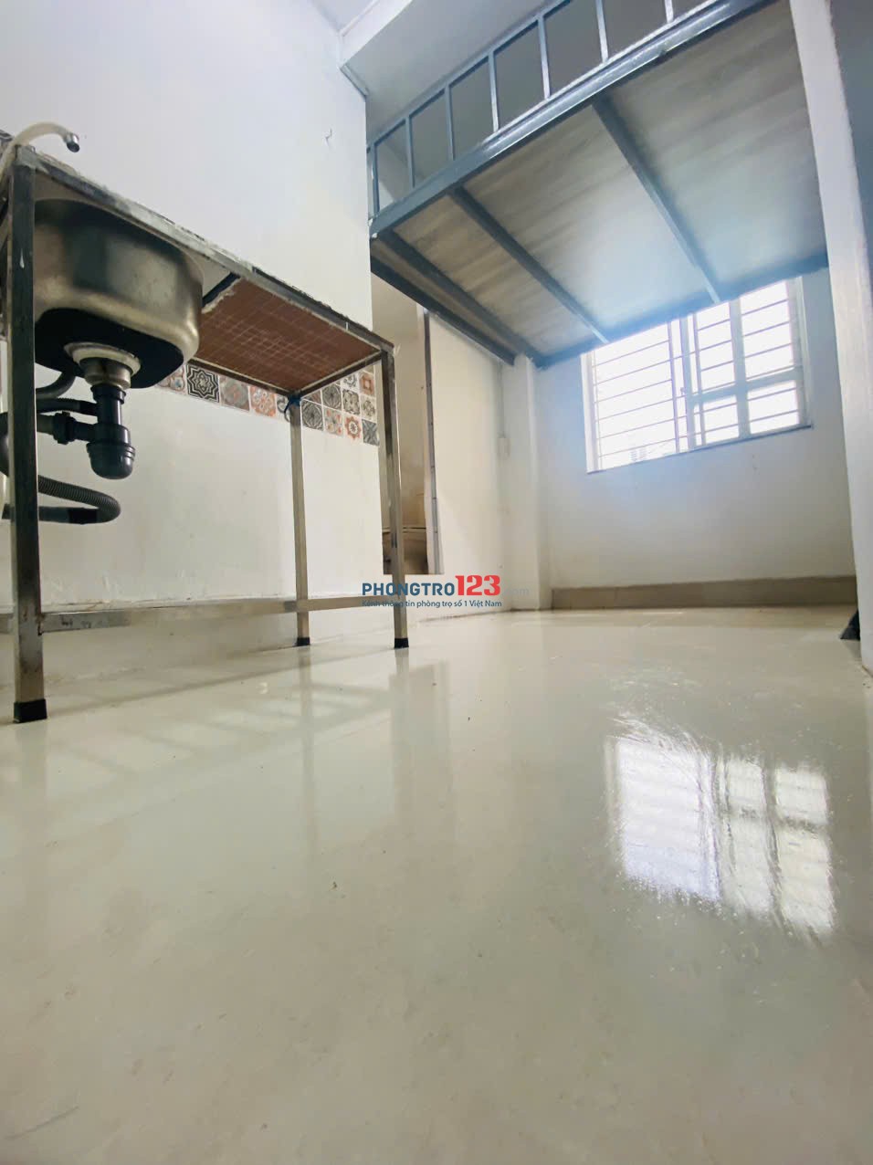 PHÒNG TRỌ ĐẠI HỌC VĂN HIẾN CÓ GÁC, TỦ LẠNH GIÁ RẺ
