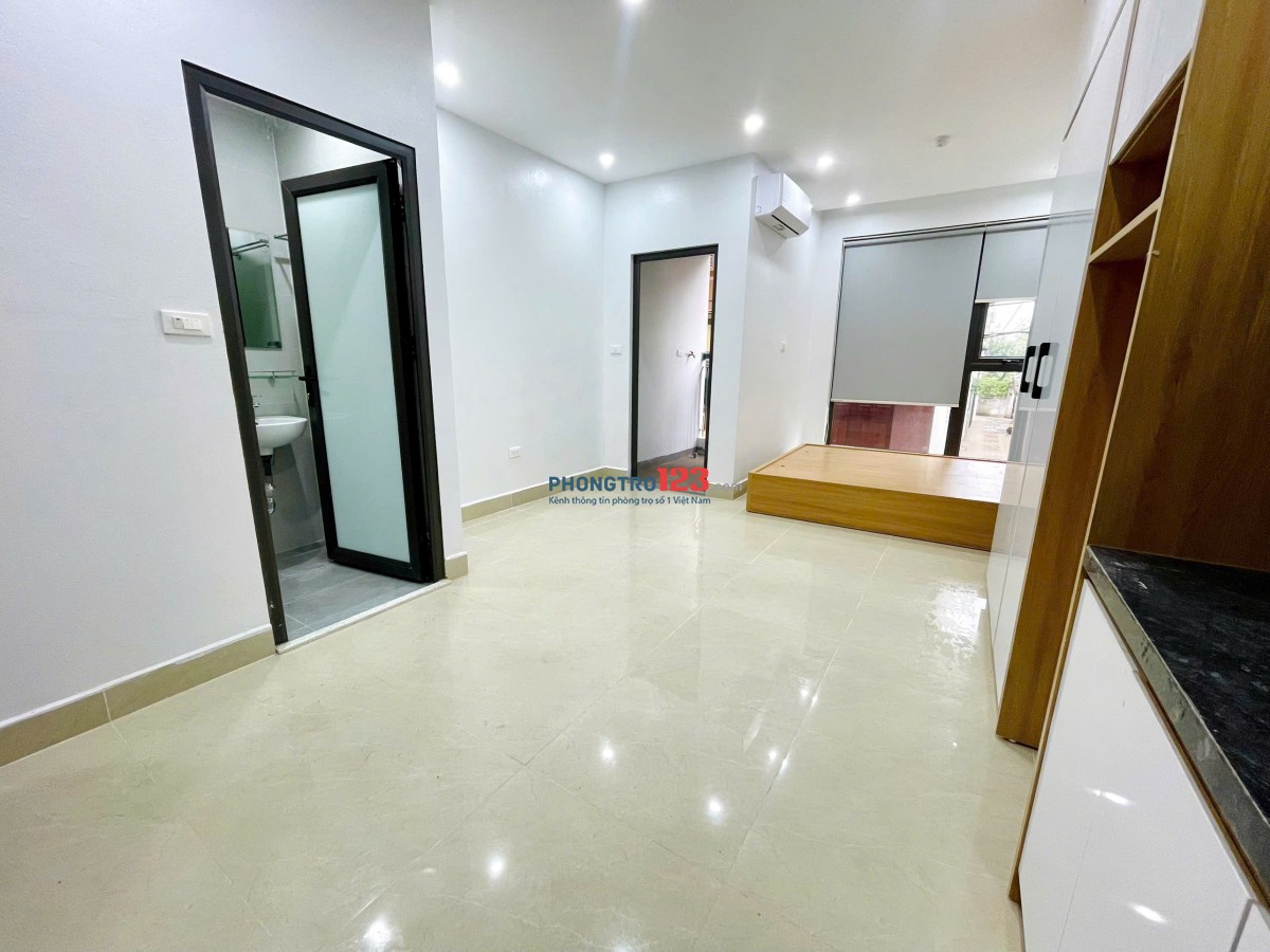 Studio đẹp như khách sạn - máy giặt riêng-ban công - cửa sổ