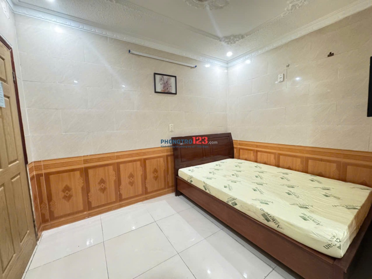 Cho thuê phòng trọ studio full nội thất gần Hàng Xanh, Bình Thạnh – Rộng rãi ,cửa sổ lớn