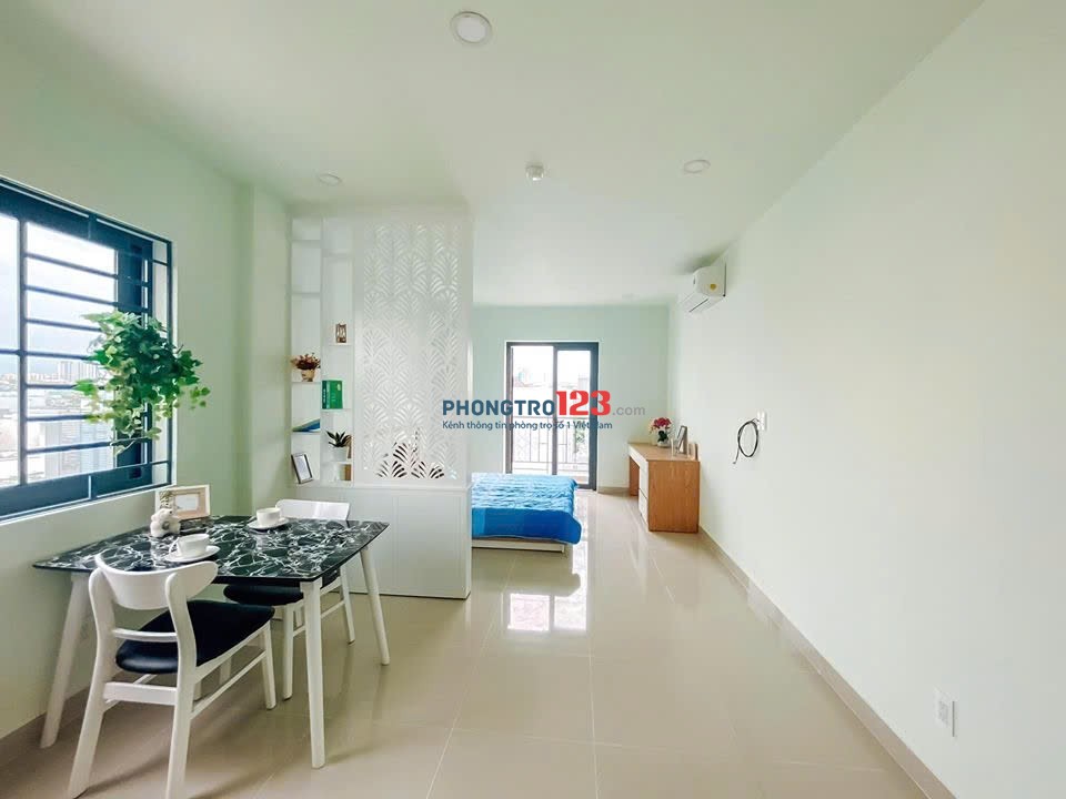 Căn Hộ Ban Công Thoáng Ngay Nguyễn Phúc Chu Gần Ga T3