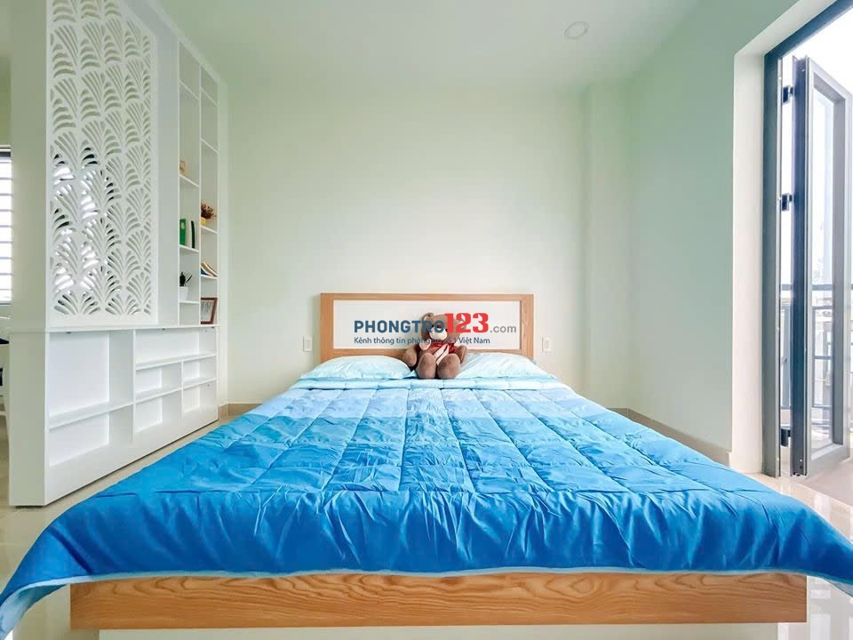 Căn Hộ Ban Công Thoáng Ngay Nguyễn Phúc Chu Gần Ga T3