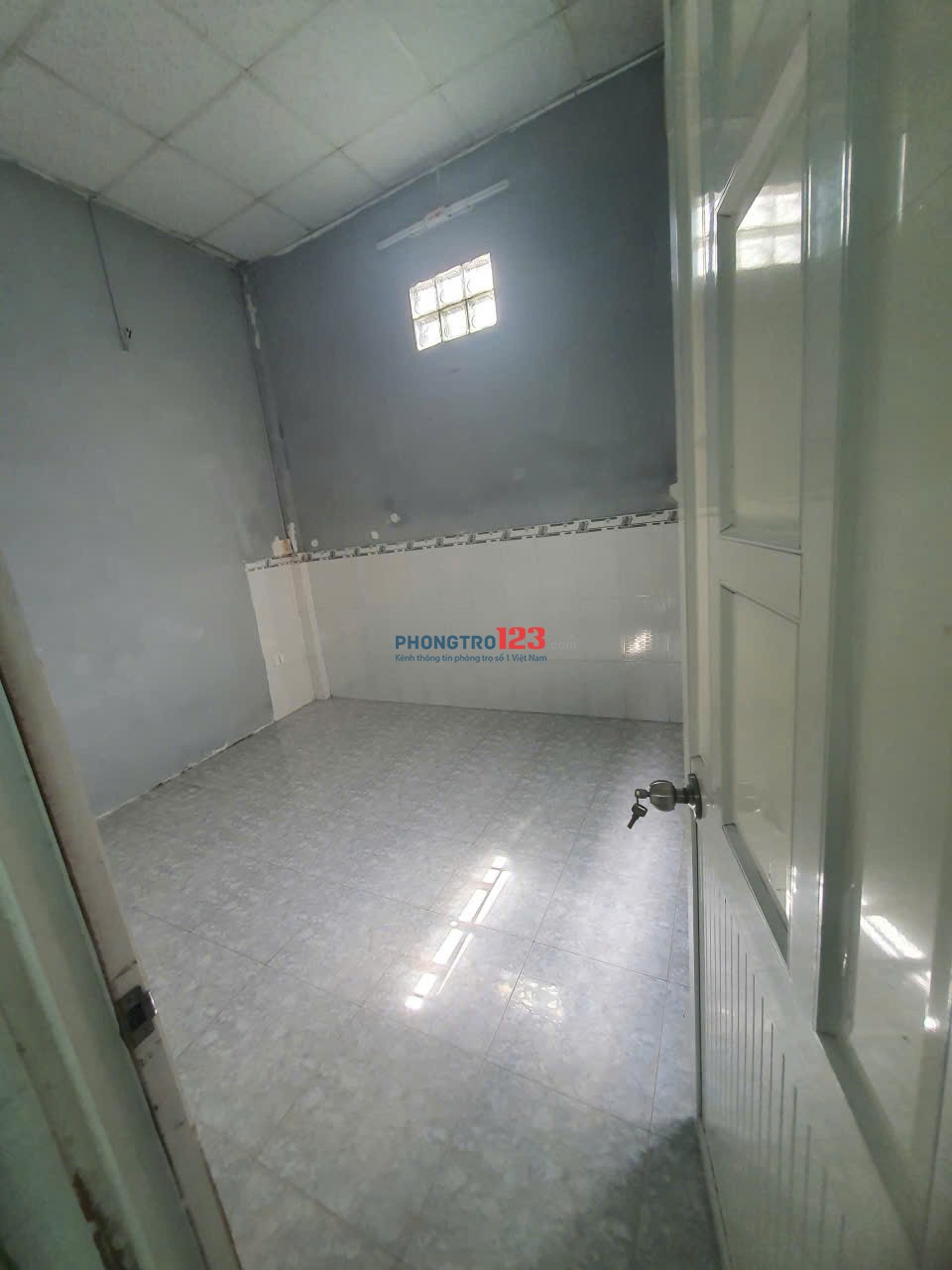 Nhà trệt 2 phòng, cần share 1 phòng trống