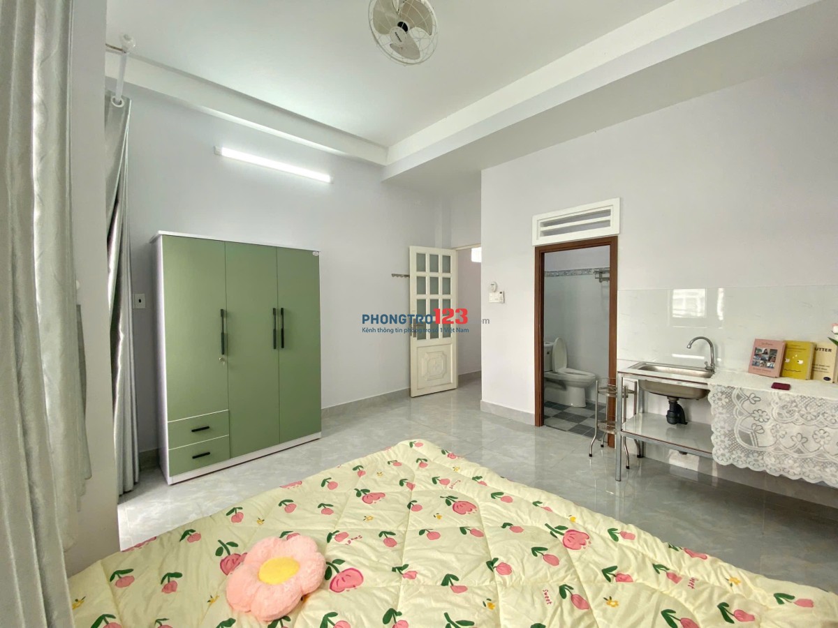 CHO THUÊ STUDIO BAN CÔNG FULL NỘI THẤT, NGAY CHỢ TÂN HƯƠNG